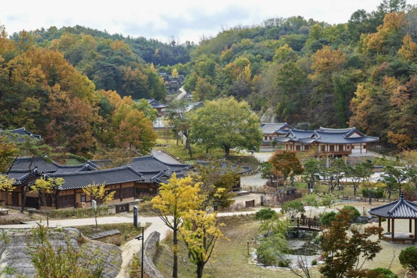 Trở về Hàn Quốc thời xưa với những khu nhà Hanok